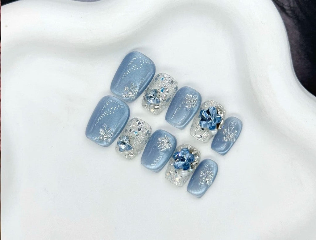 Cat-eye press-on nails wholesale, skin-brightening press-on nails, short square press-on nails wholesale, handmade press-on nails, blue ice premium