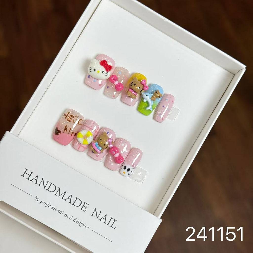 Handmade Long False Nails with a High-End Look, Enhancing Skin Tone, Popular Cat-Eye Style, Luxurious Manicure