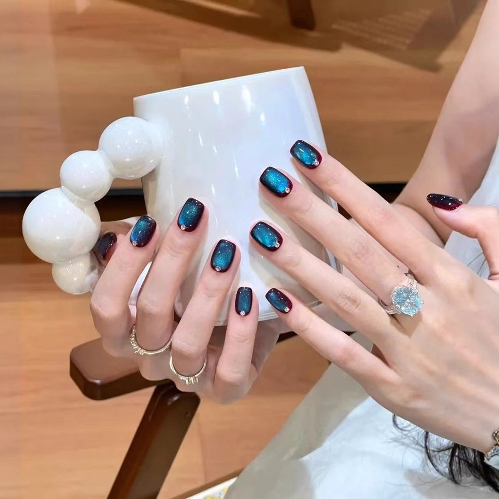 [Blue Enchantress] Autumn and winter elegant sweet and cool style, pure handmade blue cat-eye nail art, flattering and versatile, hand-made wearable nails