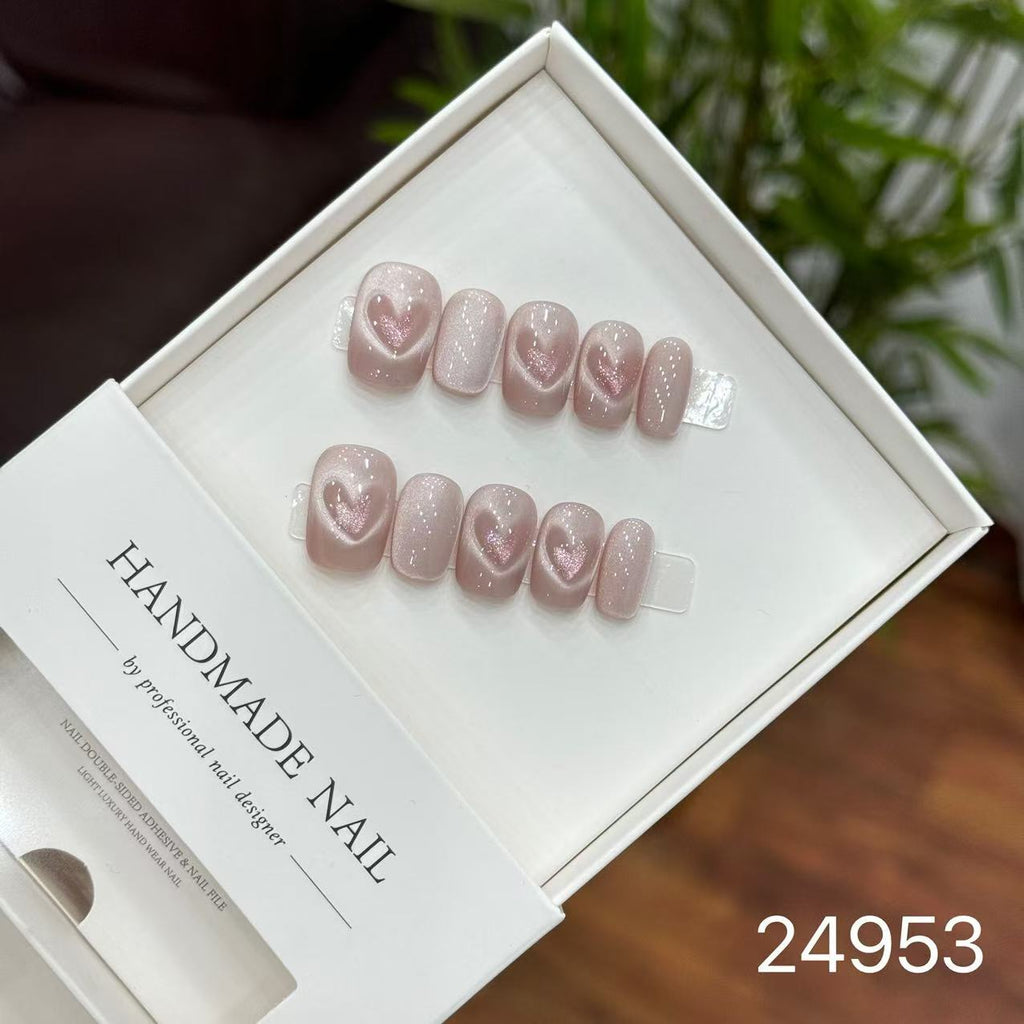 Handmade Long False Nails with a High-End Look, Enhancing Skin Tone, Popular Cat-Eye Style, Luxurious Manicure