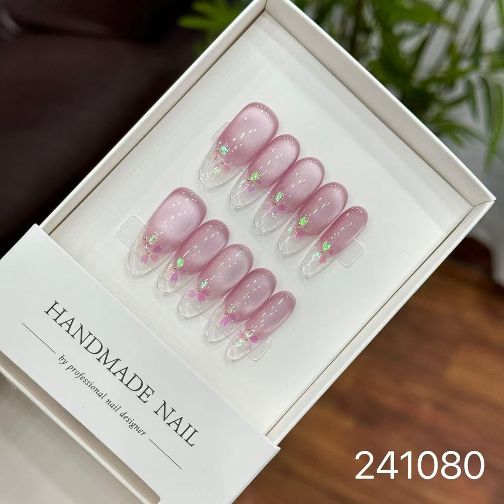 Handmade Long False Nails with a High-End Look, Enhancing Skin Tone, Popular Cat-Eye Style, Luxurious Manicure